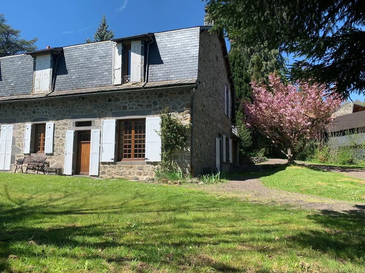 Charmant Appartement Jardin/Parking Prive 4 Personnes La Bourboule