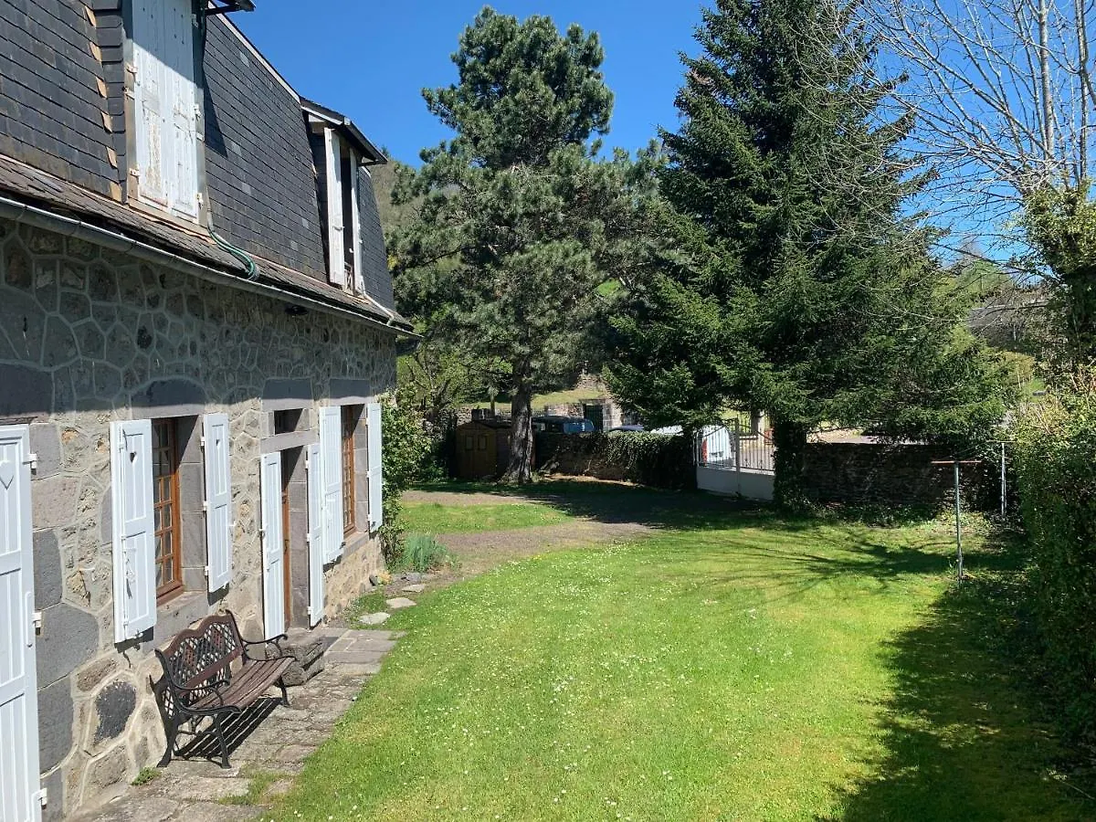 Charmant Appartement Jardin/Parking Prive 4 Personnes La Bourboule 0*,  France